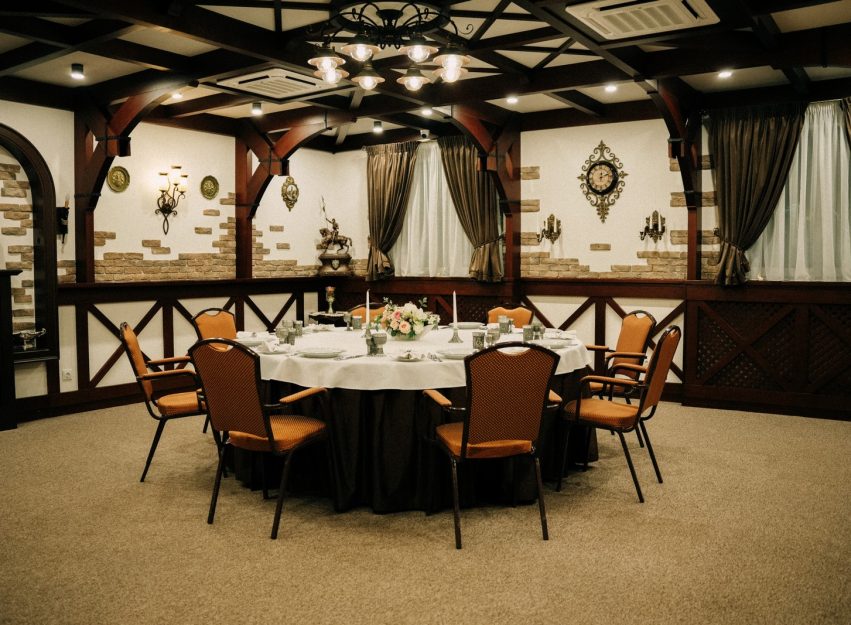 Конференц-зал №2 /Банкетный Рыцарский зал