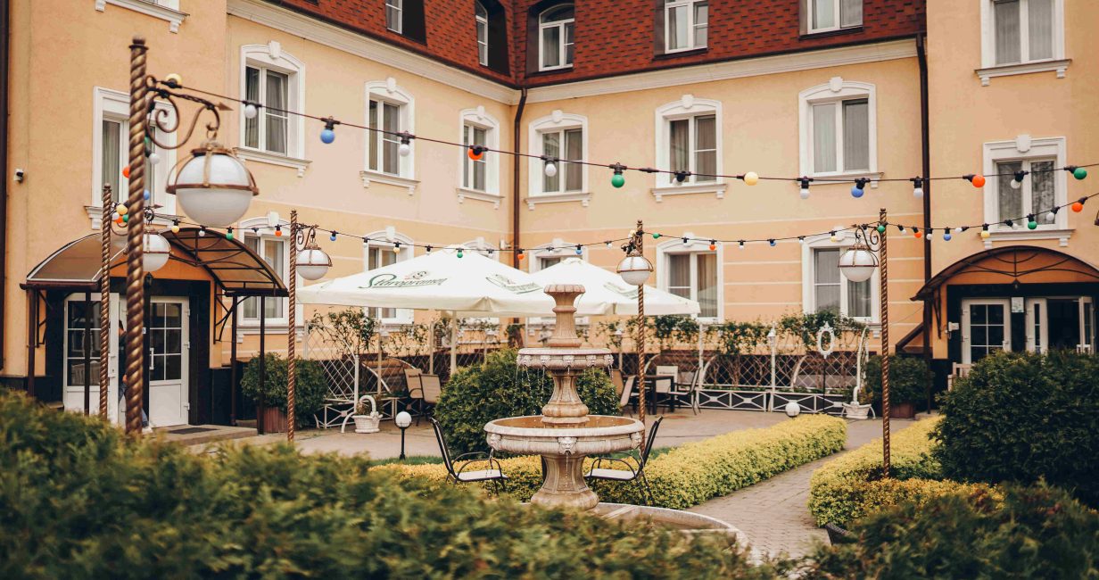 Cozy Courtyard of Zamkovyj Park-Hotel