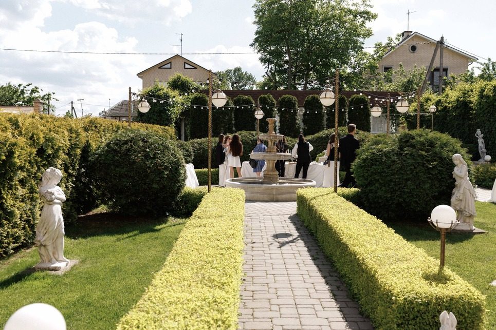 Summer terrace opening in the courtyard of park-hotel “Zamkovyj”